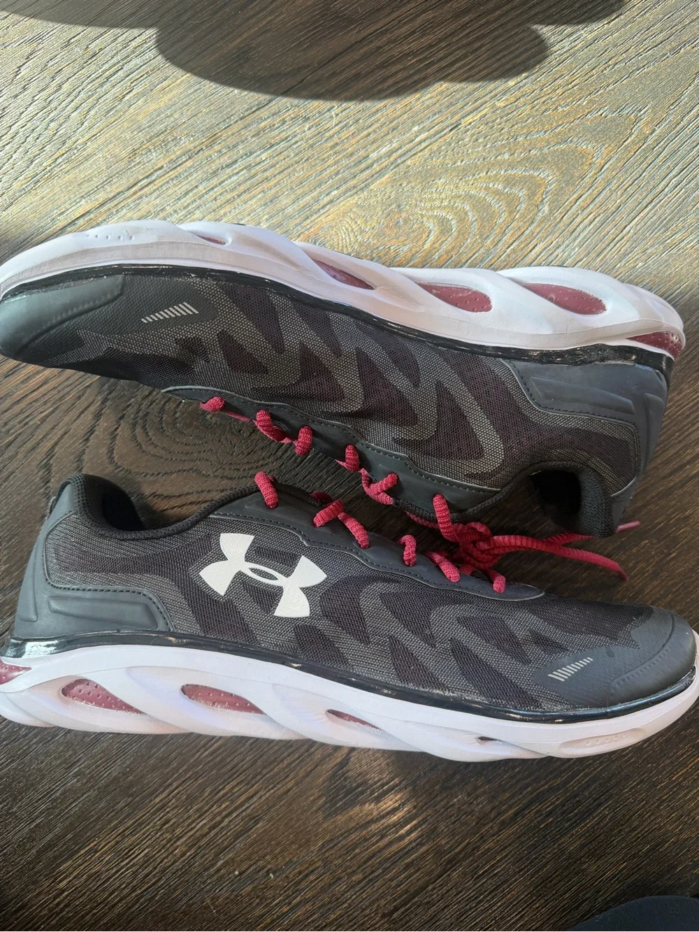 Under Armour Sportswear Shoes men’s size 14